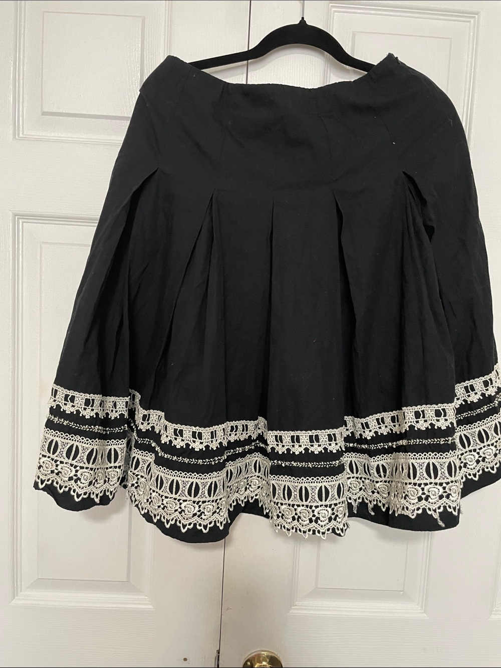 New York & Company Black Skirt with White Lace Trim Detailing
100%cotton
